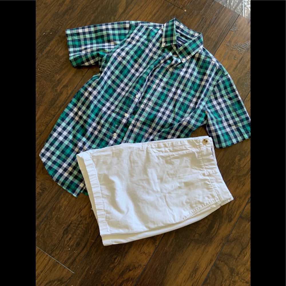 Vineyard  Vines Shorts.
